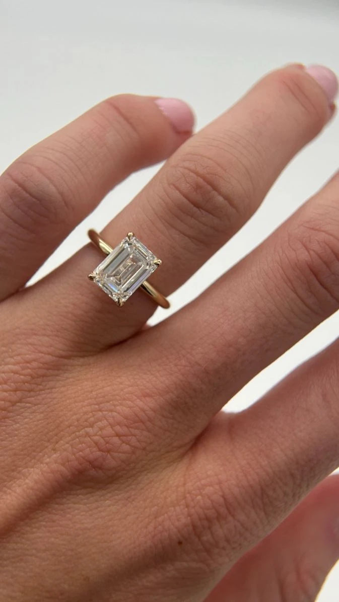 Single Stone Rings